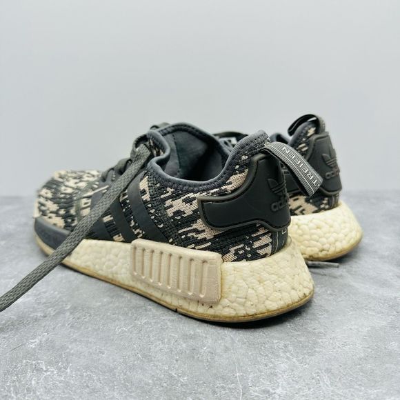 Adidas Foot Locker x NMD_R1 'Grey Four' Sneakers Size 6.5 - Picture 5 of 11